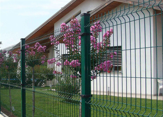 1230mm 3D ha curvato il recinto Panel BRC Mesh Fencing For School del triangolo inossidabile