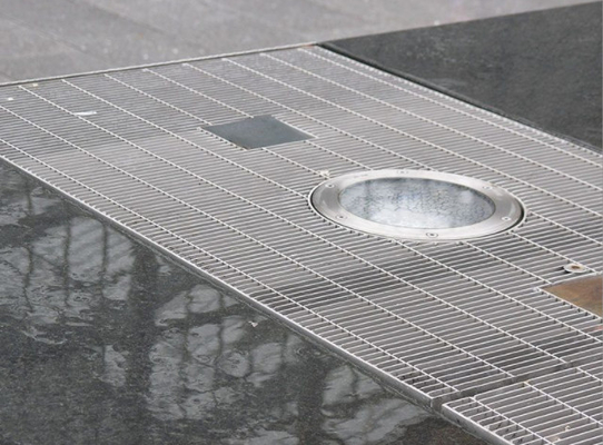 Grata galvanizzata immersa calda della pedata della grata 32*3mm del passaggio pedonale Q235