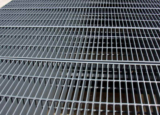 grata d'acciaio della strada privata di 30*3mm per solidità della copertura dello scolo l'alta