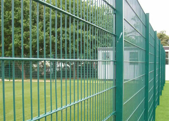 8/6/8mm 60*60*2.0mm Post Durable Double Loop Wire Fence per casa / parco