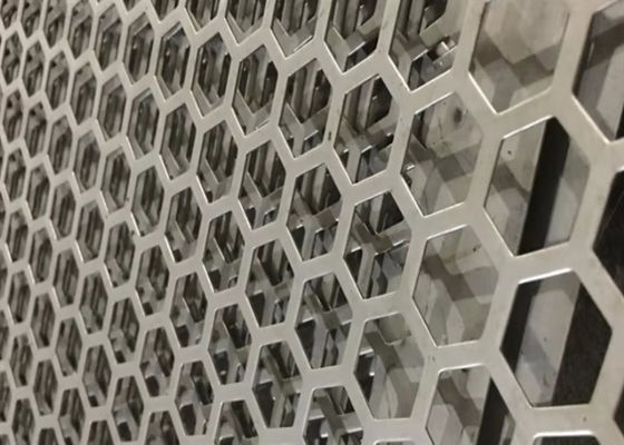 Fogli di metallo a fori perforati 1,22x2,44m 1,2x2,4m per schermi