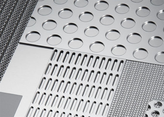 Griglia perforata rivestita in polvere in acciaio a basso tenore di carbonio per scale da costruzione