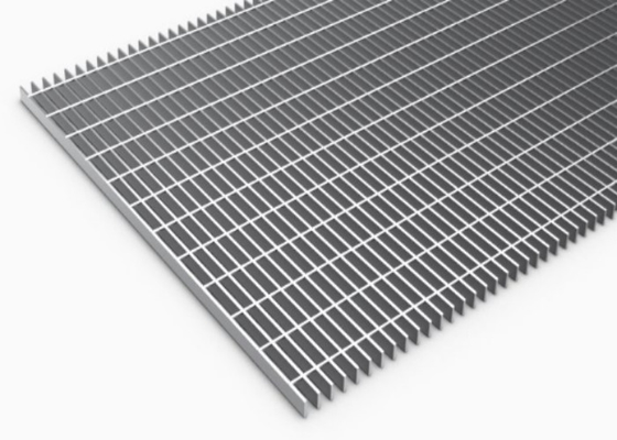 Percorsi galvanizzati a caldo, griglie, piattaforme industriali resistenti allo scivolamento