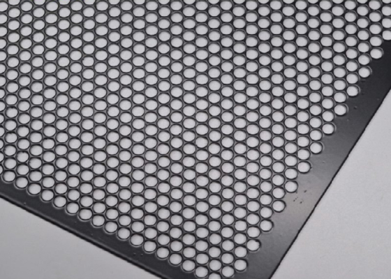 Rete Perforata in Acciaio Inox 304 - Taglio Laser, Certificata ISO 9001 per Protezione, Filtrazione