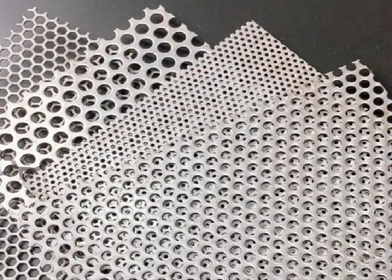 Pannello di rete di filo perforato architettonico per rivestimento delle facciate e controllo del sole