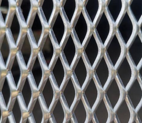 Rete Metallico Espanso con Resistenza Leggera e Protezione Personalizzabile