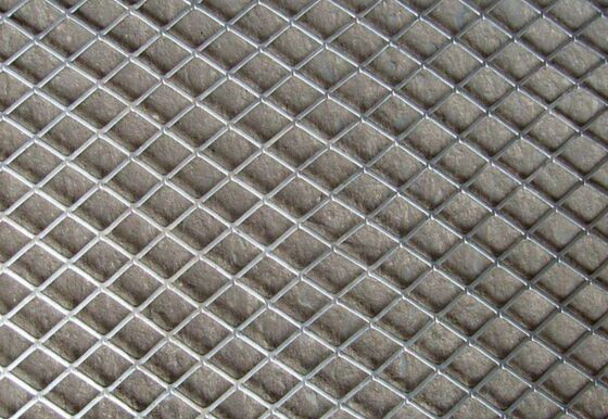 Griglia di filo metallico architettonico esteso per rivestimenti di facciate e schermi decorativi