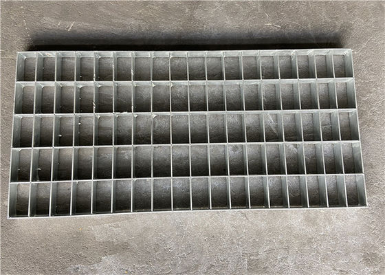 Caldo Iso9001 immerso ha galvanizzato la grata d'acciaio del passaggio pedonale di 32*5mm
